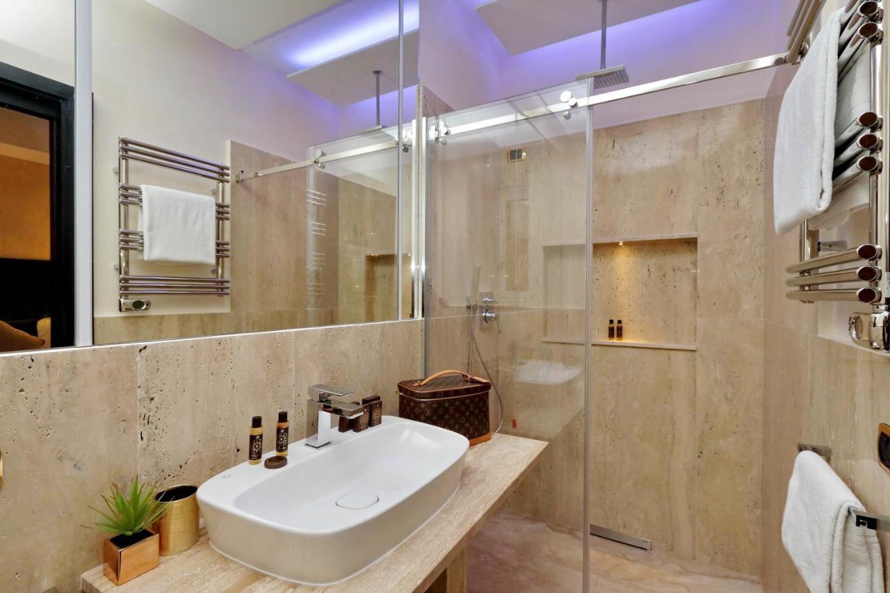 Spanish Hills Collection Luxury Suites & Jacuzzi Rom Exterior foto