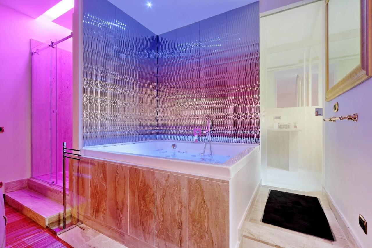 Spanish Hills Collection Luxury Suites & Jacuzzi Rom Exterior foto